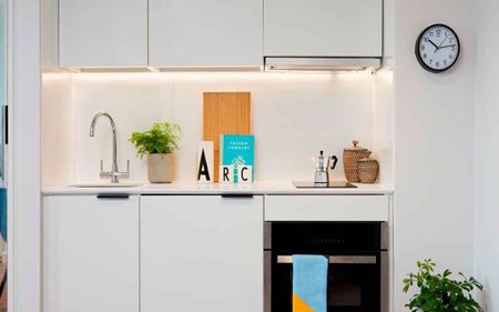 Bannister Accessible Studio - Photo 2