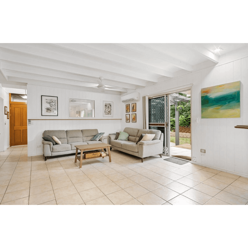 3 Bedroom Home with Sparkling Inground Pool - Photo 1