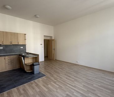 Pronájem bytu 1+kk 39 m² - Photo 2