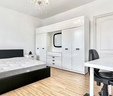 1 bedroom property to rent - Photo 3