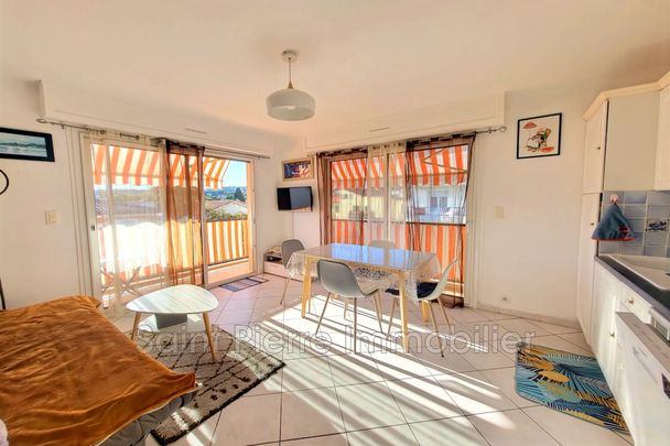 Location Appartement 3 pièces 45m² VILLENEUVE LOUBET 06270 - Photo 1