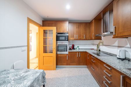 Middle Floor Apartment in New Golden Mile - Photo 3