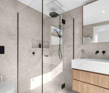 SPACIOUS TOWNHOUSE - Photo 6