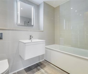 2 bedroom flat to rent - Photo 5