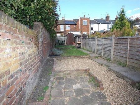 2 bedroom house to rent - Photo 2