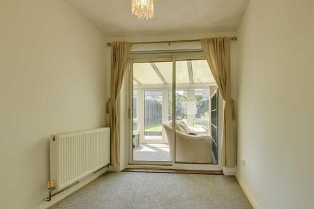 3 bedroom terraced house to rent - Photo 2