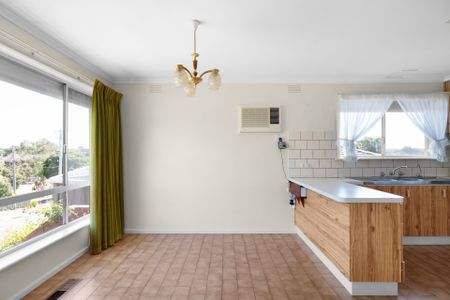 Thinking of selling? Contact our agent - Photo 3