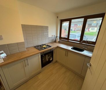 4 bedroom detached house to rent - Photo 5