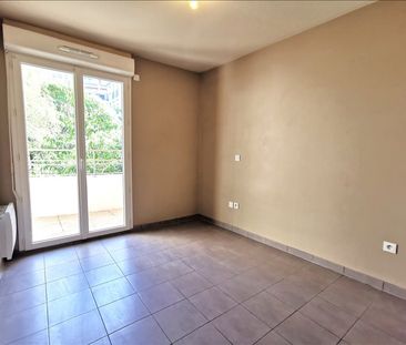 4 pièces - 82,97 m² - 1er étage - Colocation non autorisée - Photo 6