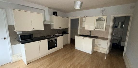 Riseholme Road, Lincoln, LN1 3SP, Property for rent - Photo 2