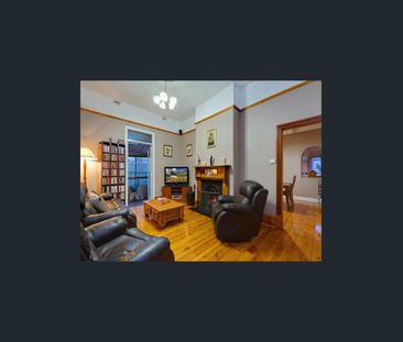 Spacious Character Home with Multiple Living Areas, Study & Parking - Photo 2