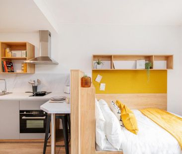 1 bedroom in a flat share to rent - Photo 5