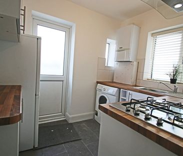 2 Bed Maisonette, Village Way East, HA2 - Photo 1