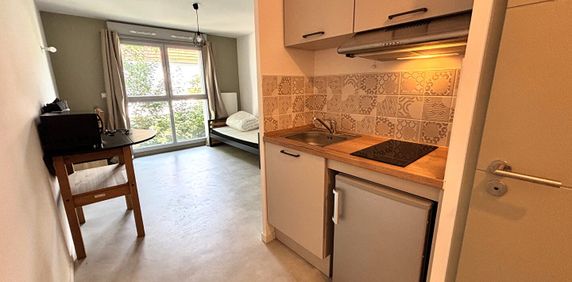 Location Appartement 1 pièce 21m² - Photo 2