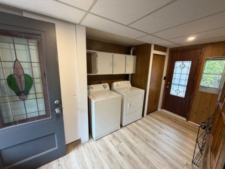 For Lease - 6145 Abbott Street, Stittsville - Munster - Richmond, Ontario - Photo 3
