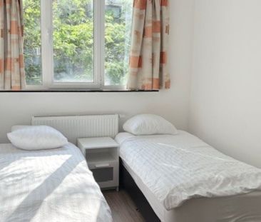 Duplex te huur in Antwerpen voor € 184 met 4 slaapkamers - Photo 2