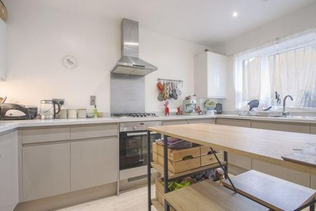 5 bedroom terraced house to rent - Photo 4