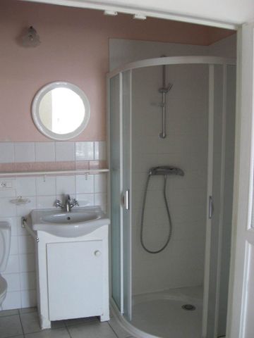 Location Appartement 1 pièce 27m² BOURDEAUX 26460 - Photo 2