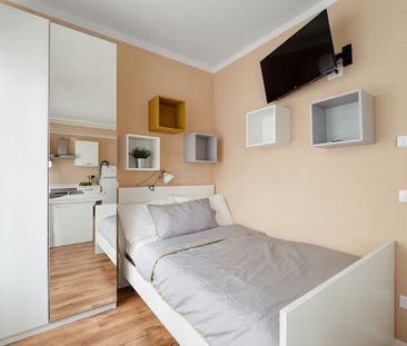 Via Isaac Newton, Milan, Lombardy 20148 - Photo 6