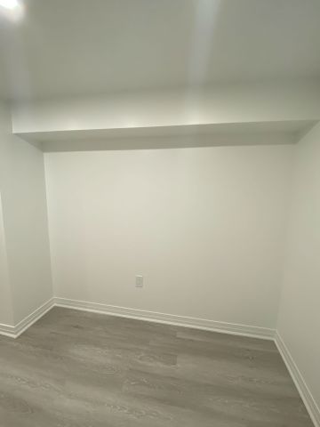 For Lease - 15 Vauxhall Drive Unit# B1, Toronto, Ontario - Photo 3