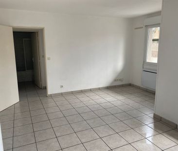 Location Appartement 2 pièces 48m² CLERMONT FERRAND 63000 - Photo 4