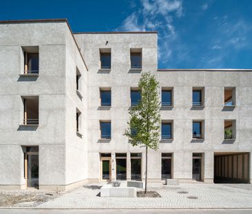 Attraktive 3.5 Zimmer-Wohnung mit Loggia - Photo 1