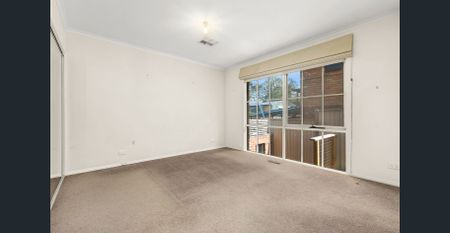 Light-filled generous villa - Photo 5