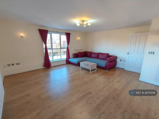 2 bedroom flat to rent - Photo 1