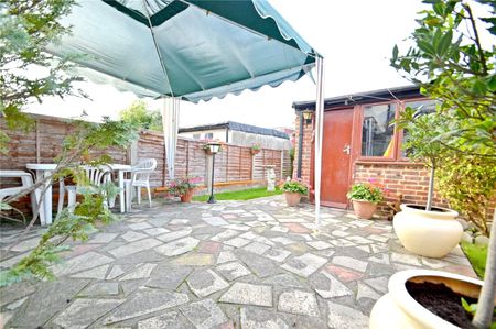 Alderton Road, Croydon, Surrey, CR0 - Photo 2