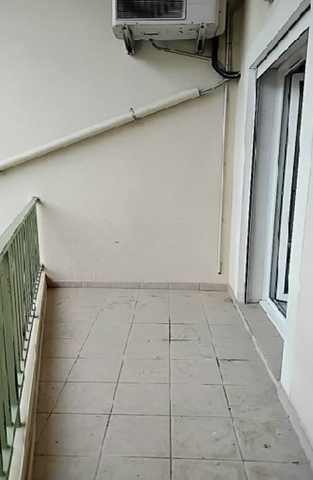 Location - Appartement T2 de 41 m² avec balcon dans immeuble sécurisé - Photo 3