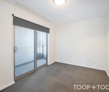 Spacious City Unit - Photo 3