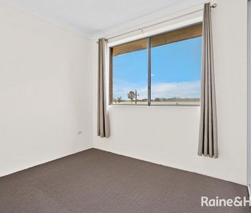 Convenient & Comfortable Living - Photo 5