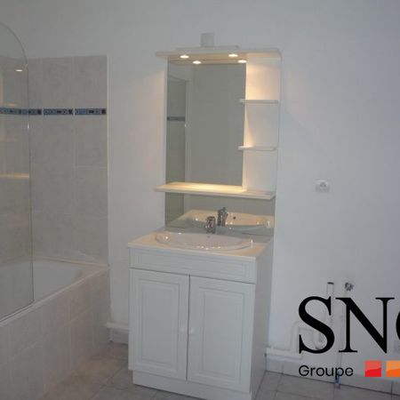 T2 AVEC TERRASSE ET PARKING - Photo 3