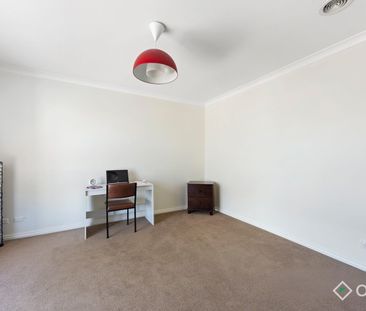 Spacious Family Living in a Prime Location - Photo 3