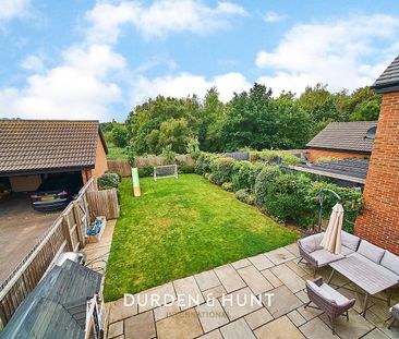Park View, Chigwell - Photo 5