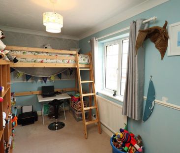 4 bedroom detached house to rent - Photo 3