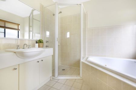 Make this Spacious, Single Level House your New Home - Photo 5