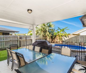 Central Kirwan Family Home - Photo 5