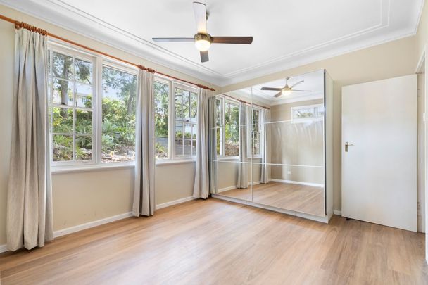 Comfortable 3-Bedroom Home with Air Conditioning & Off-Street Parking - Photo 1