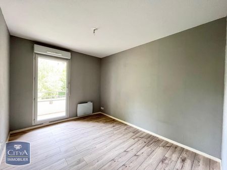 Location Appartement 3 pièces 62m² ELBEUF 76500 - Photo 3