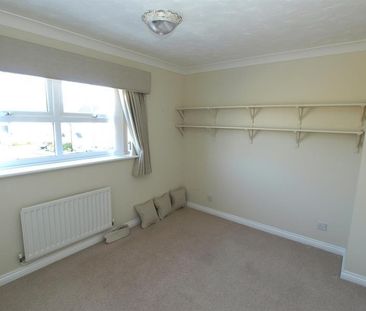 3 bedroom detached house to rent - Photo 4