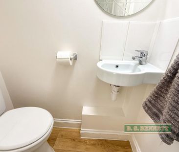3 bedroom semi-detached house to rent - Photo 6