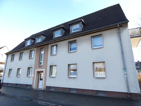 Attraktive Wohnung mit Balkon in zentraler Lage *wird derzeit modernisiert* - Photo 5