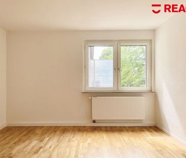 Modernisierte 3-Zimmer-Wohnung mit attraktivem Grundriss und Balkon in der Nähe der RÜ! - Photo 1