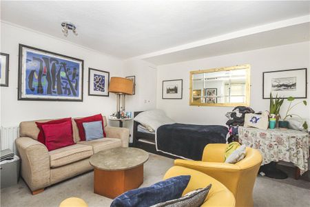 Thurlby Road, London, SE27 0RN - Photo 2