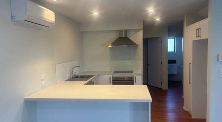 Three bedroom townhouse on popular Peterborough st City Centre - Photo 4