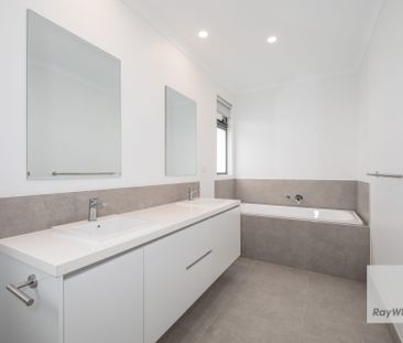 Brand New Modern Townhouse - Ready to Impress! - Photo 5