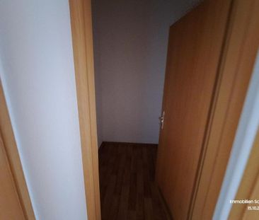 TOP !! 2 Zimmer Wohnung in verkehrsgünstiger Lage mit Einbauküche a... - Foto 1