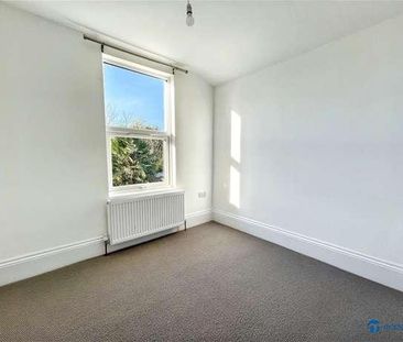 Field Road, London, E7 - Photo 3