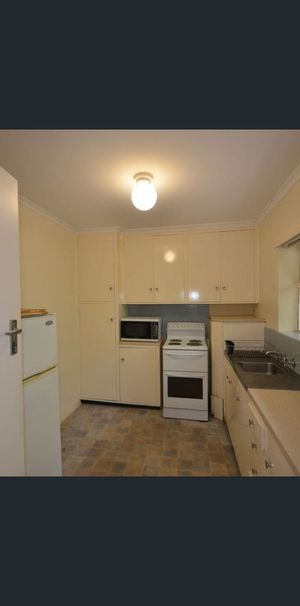 2/22A Lord Street, Sandy Bay, Tas 7005 - Photo 1